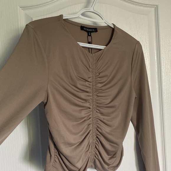 Dynamite Beige Longsleeve - Picture 3 of 6